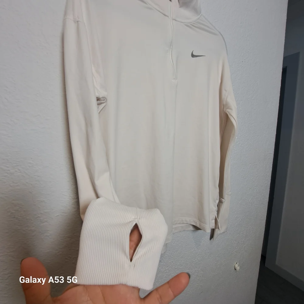 Nike Cream Long Sleeve Top